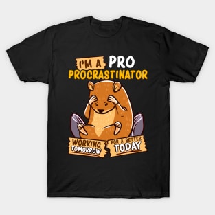 Cute & Funny I'm a Pro Procrastinator Hamster Pun T-Shirt